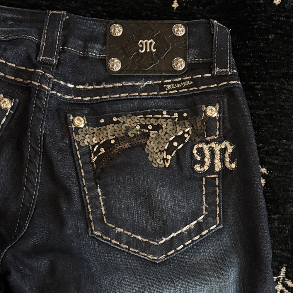 Miss Me Dark Blue Jeans with Silver Accents straight fit size 27